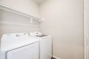 10954 Amblewood St, Willis, TX 77318 - Photo 8
