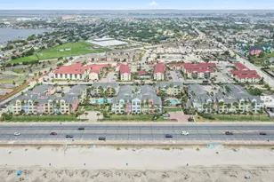 7000 Seawall Blvd, Galveston, TX 77551 - Photo 26