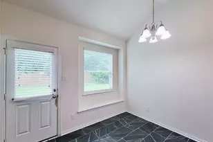 13711 Aragon Meadow Ln, Houston, TX 77049 - Photo 16