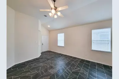 13711 Aragon Meadow Lane, Houston, TX 77049 - Photo 10