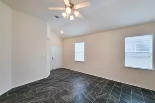 13711 Aragon Meadow Ln, Houston, TX 77049 - Photo 10