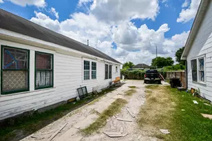 4526 Canal St, Houston, TX 77011 - Photo 12