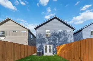 9326 Firnat St, Houston, TX 77016 - Photo 28