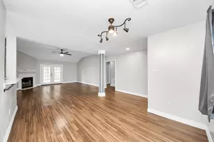 28707 Stapleford St, Spring, TX 77386 - Photo 4