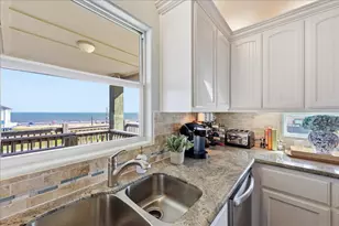 2506 Howell, Crystal Beach, TX 77650 - Photo 10