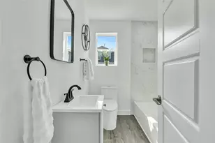 110 Harris Ct, Houston, TX 77009 - Photo 20