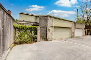 928 W Main St, Houston, TX 77006 - Photo 2