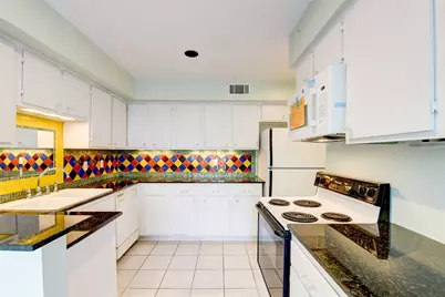 928 W Main Street, Houston, TX 77006 - Photo 10