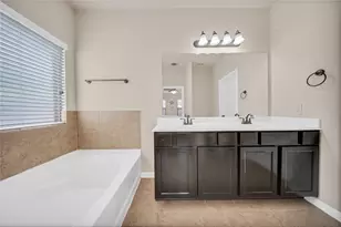 16022 Sommerall Lake Ln, Houston, TX 77084 - Photo 8