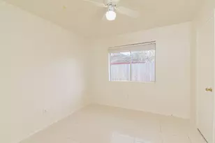 10927 Spanish Grant Dr, Sugar Land, TX 77498 - Photo 16