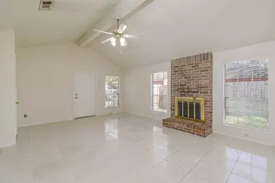 10927 Spanish Grant Drive, Sugar Land, TX 77498 - Photo 4