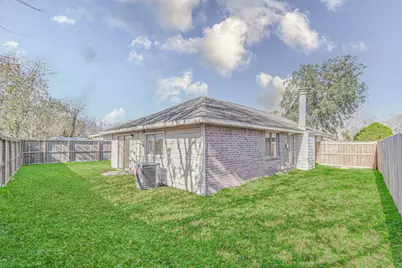 10927 Spanish Grant Drive, Sugar Land, TX 77498 - Photo 22