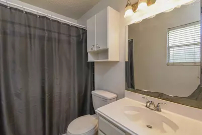 10927 Spanish Grant Drive, Sugar Land, TX 77498 - Photo 18