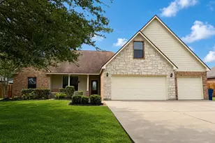 1448 S Blue Bonnet Ln, Angleton, TX 77515 - Photo 1
