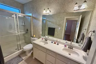 1448 S Blue Bonnet Ln, Angleton, TX 77515 - Photo 18