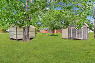 10533 Mary Ln, Manvel, TX 77578 - Photo 12