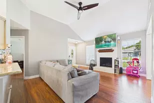 8403 Lazy Brook Ln, La Porte, TX 77571 - Photo 8