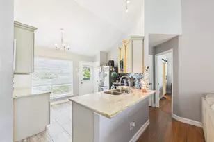 8403 Lazy Brook Ln, La Porte, TX 77571 - Photo 18