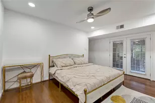 1726 Peer Dr, Houston, TX 77043 - Photo 36