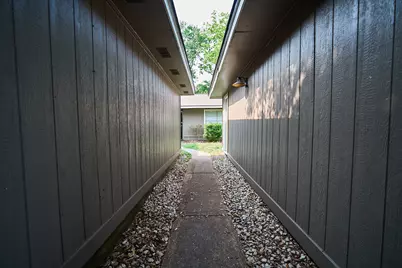 923 Kenforest Drive, Missouri City, TX 77489 - Photo 2