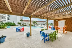 7310 Seawall Blvd, Galveston, TX 77551 - Photo 36