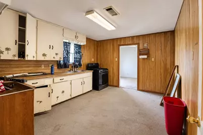 1303 Lake Road, La Marque, TX 77568 - Photo 14