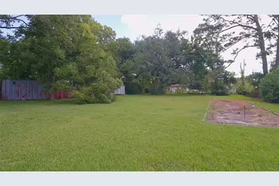 1303 Lake Road, La Marque, TX 77568 - Photo 16