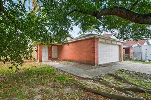 16022 Old River Rd, Channelview, TX 77530 - Photo 2