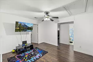 10806 Tallow Briar, Houston, TX 77075 - Photo 16
