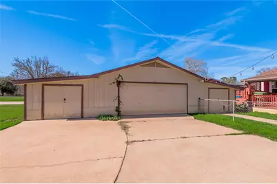 53 Lake View Drive, Huntsville, TX 77320 - Photo 22