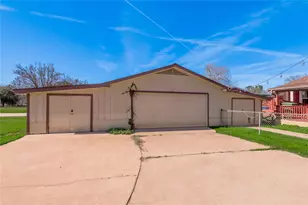 53 Lakeview Dr, Huntsville, TX 77320 - Photo 22