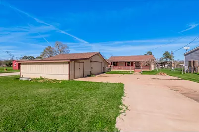 53 Lake View Drive, Huntsville, TX 77320 - Photo 24