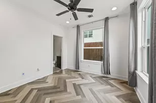 3205 Baron St, Houston, TX 77020 - Photo 6