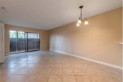 3005 Walnut Bend Lane #12, Houston, TX 77042 - Photo 6