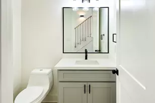 8803 Hollywood Garden Ln, Houston, TX 77080 - Photo 10