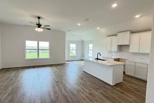 405 Magnolia Vw Dr, Brookshire, TX 77423 - Photo 2