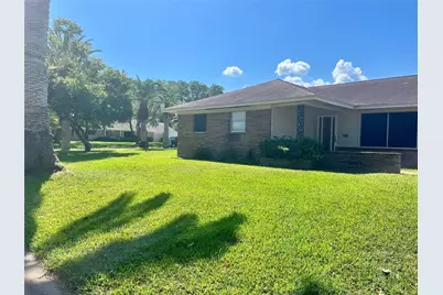 2005 2nd Street N, Texas City, TX 77590 - Photo 2