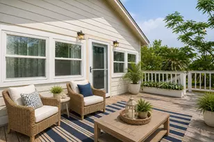 704 6th St, Kemah, TX 77565 - Photo 6