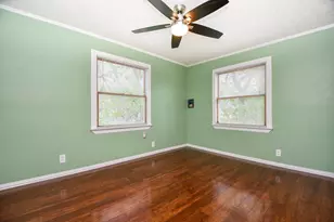 704 6th St, Kemah, TX 77565 - Photo 20
