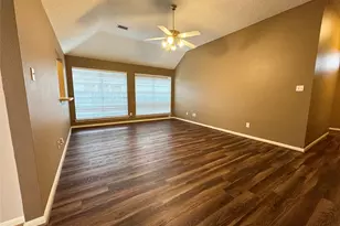 4006 Hunnington Dr, Conroe, TX 77303 - Photo 6