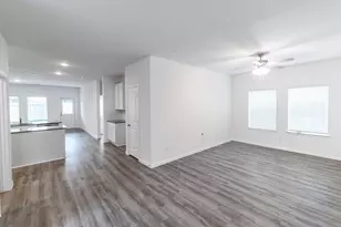 13016 Cobalt Cove Ct, Texas City, TX 77568 - Photo 2
