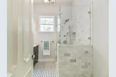 1309 Broadway Street, Galveston, TX 77550 - Photo 12