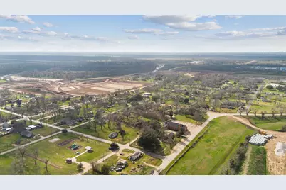 929 W Spanish Camp Road, Wharton, TX 77488 - Photo 14