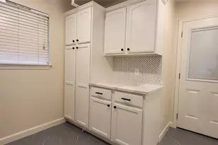 1902 Amy Dr, Baytown, TX 77520 - Photo 30