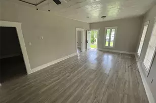 2010 13th St, Port Arthur, TX 77640 - Photo 8