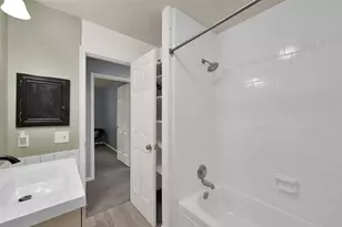 2819 Lexington Woods Dr, Spring, TX 77373 - Photo 22