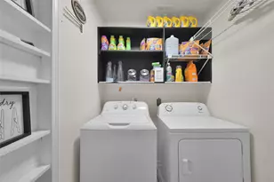 2819 Lexington Woods Dr, Spring, TX 77373 - Photo 26