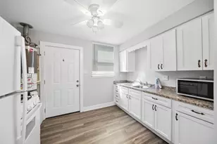 1247 Columbia St, Houston, TX 77008 - Photo 30