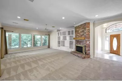 13777 Parkway Manor Drive, Willis, TX 77318 - Photo 10
