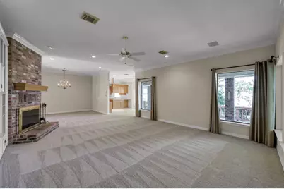 13777 Parkway Manor Drive, Willis, TX 77318 - Photo 8
